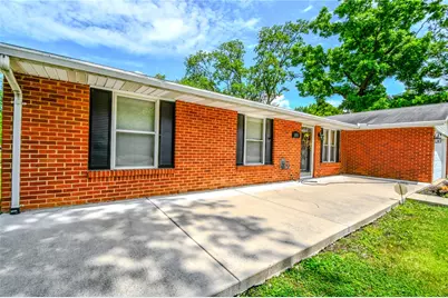 6951 Taylorsville Rd, Huber Heights, OH 45424 - Photo 4