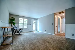 6951 Taylorsville Rd, Huber Heights, OH 45424 - Photo 6