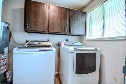 6951 Taylorsville Rd, Huber Heights, OH 45424 - Photo 24