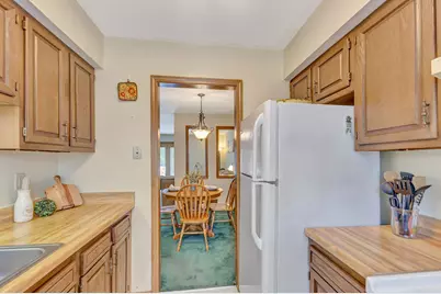 7832 Betsy Ross Circle, Washington Twp, OH 45459 - Photo 12
