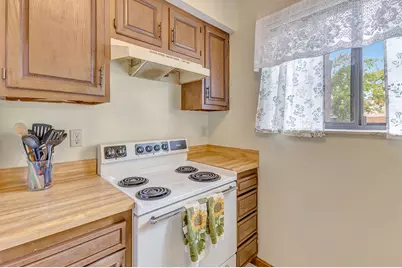 7832 Betsy Ross Circle, Washington Twp, OH 45459 - Photo 14