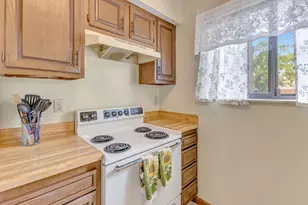 7832 Betsy Ross Cir, Washington Twp, OH 45459 - Photo 14