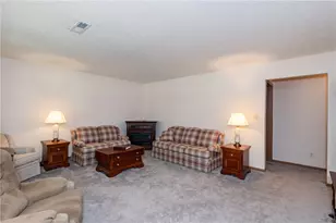 1830 Primrose Ln, Fairborn, OH 45324 - Photo 4