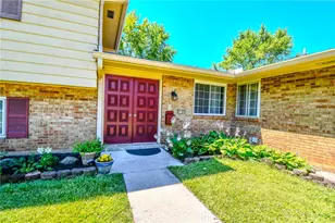 2104 Crabtree Dr, Beavercreek, OH 45431 - Photo 4