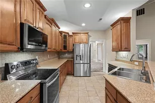 435 Springs Blvd, Springboro, OH 45066 - Photo 6