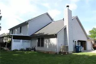 1070 Winston Ln, Tipp City, OH 45371 - Photo 10