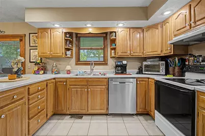 1070 Winston Lane, Tipp City, OH 45371 - Photo 48