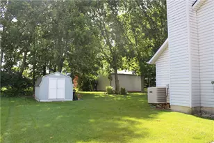 1070 Winston Ln, Tipp City, OH 45371 - Photo 14