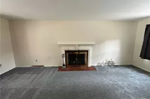 2636 Rebecca Dr, Springfield, OH 45503 - Photo 8