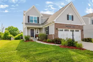1015 Colonial Way, Dayton, OH 45424 - Photo 1