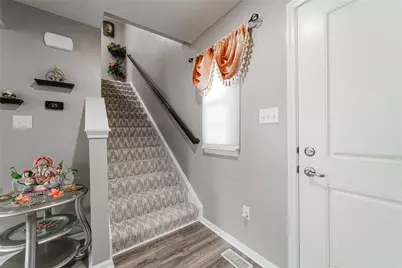1015 Colonial Way, Dayton, OH 45424 - Photo 4