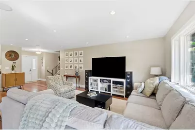 8220 Paragon Road, Washington Twp, OH 45458 - Photo 10