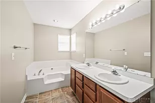 908 Cambridge Cir, Troy, OH 45373 - Photo 30