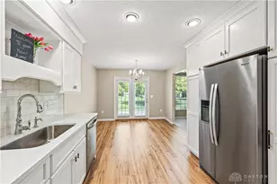 908 Cambridge Cir, Troy, OH 45373 - Photo 12