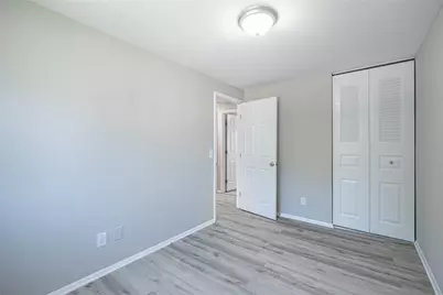 3636 Charlotte Mill Drive, West Carrollton, OH 45439 - Photo 14