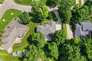 2534 Oakmoor Ln, Miami Township, OH 45459 - Photo 4