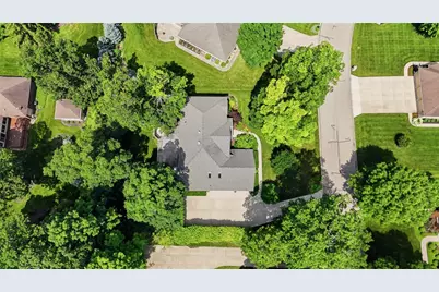 2534 Oakmoor Lane, Miami Township, OH 45459 - Photo 2