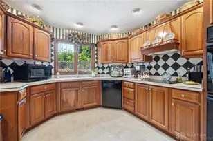 2534 Oakmoor Ln, Miami Township, OH 45459 - Photo 22