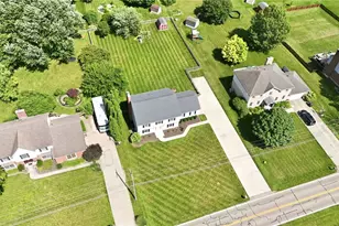 1825 Barnhart Rd, Troy, OH 45373 - Photo 6