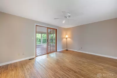 7072 Cliffstone Drive, Huber Heights, OH 45424 - Photo 8