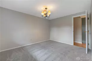 7072 Cliffstone Dr, Huber Heights, OH 45424 - Photo 14