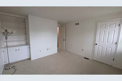 2633 S Kings Arms Circle, Centerville, OH 45440 - Photo 16