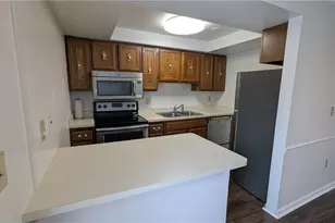 2633 S Kings Arms Cir, Centerville, OH 45440 - Photo 10