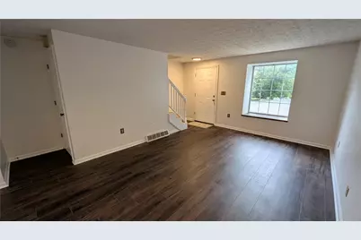 2633 S Kings Arms Circle, Centerville, OH 45440 - Photo 4