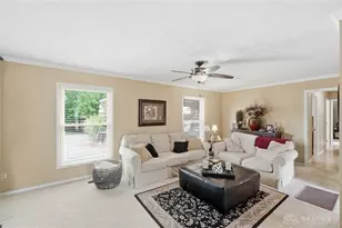 313 Chris Dr, Englewood, OH 45322 - Photo 10