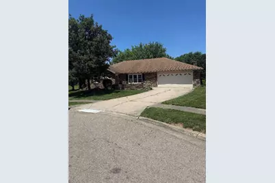 721 Rockridge Circle, Vandalia, OH 45377 - Photo 1