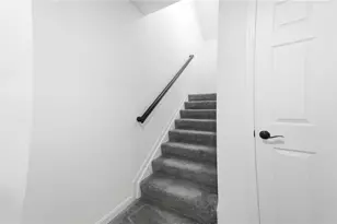 5255 Hazeltine Ln, Turtlecreek Twp, OH 45036 - Photo 8