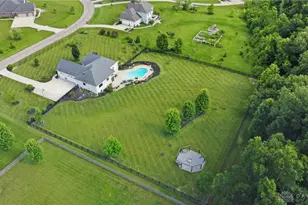2300 Triple Creek Ct, Turtlecreek Twp, OH 45036 - Photo 64