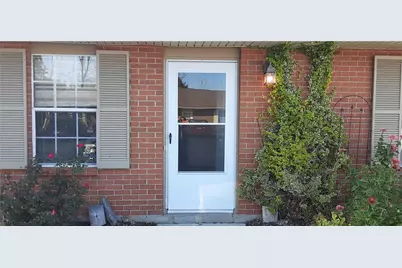 758 Royal Ridge Drive #C, West Carrollton, OH 45449 - Photo 2
