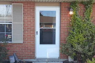 758 Royal Ridge Dr, West Carrollton, OH 45449 - Photo 2