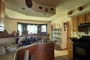 2450 Quail Run Dr, Beavercreek Twp, OH 45324 - Photo 2