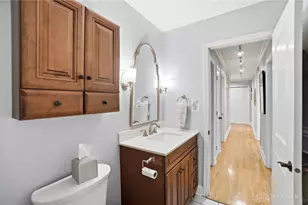 39 E Dixon Ave, Oakwood, OH 45419 - Photo 20