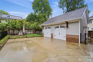 39 E Dixon Ave, Oakwood, OH 45419 - Photo 42