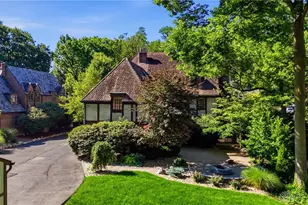 133 W Hadley Rd, Oakwood, OH 45419 - Photo 2
