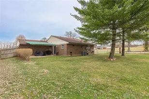 7994 Rustic Woods Dr, Huber Heights, OH 45424 - Photo 18