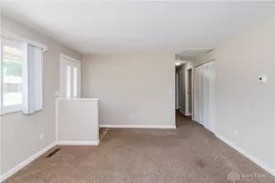 5415 Mangold Dr, Huber Heights, OH 45424 - Photo 10