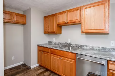 5415 Mangold Drive, Huber Heights, OH 45424 - Photo 14
