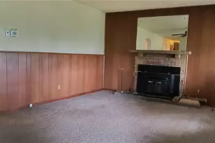 4455 E Kitridge Rd, Bath Twp, OH 45424 - Photo 6