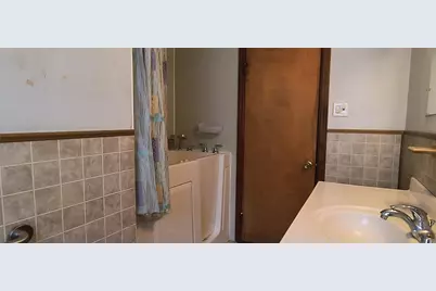 4455 E Kitridge Road, Bath Twp, OH 45424 - Photo 32