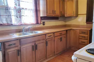 4455 E Kitridge Rd, Bath Twp, OH 45424 - Photo 10