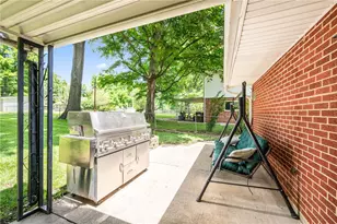 2718 Bahns Dr, Beavercreek, OH 45434 - Photo 40