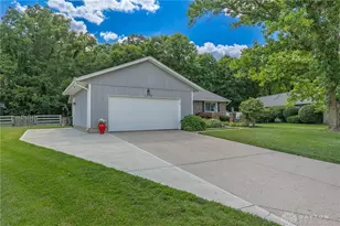 1175 Bent Twig Dr, Vandalia, OH 45377 - Photo 2