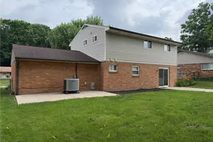 6512 Wildview Dr, Huber Heights, OH 45424 - Photo 2