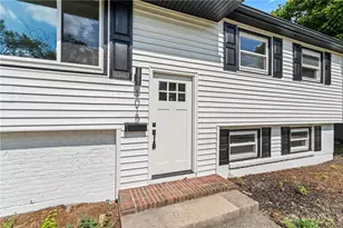 1015 Van Arden Dr, Vandalia, OH 45377 - Photo 2