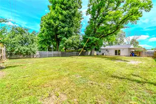 1107 Rossiter Dr, Jefferson Twp, OH 45417 - Photo 6