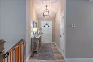 35 Walnut Hls Ct, Germantown, OH 45327 - Photo 2